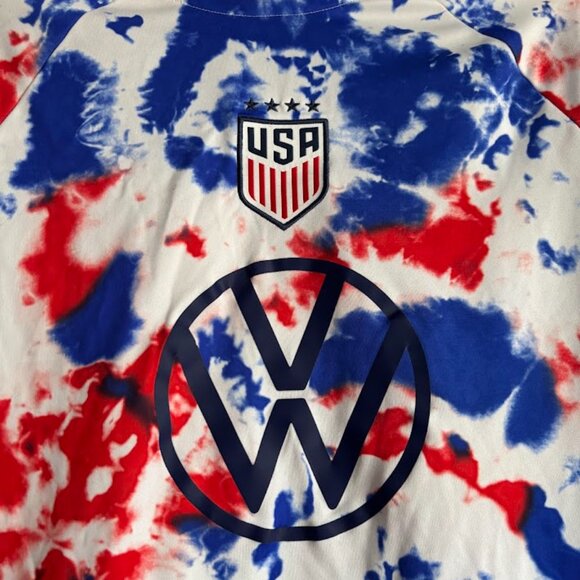 USWNT Nike 2022 Soccer Training Jersey - Picture 2 of 4
